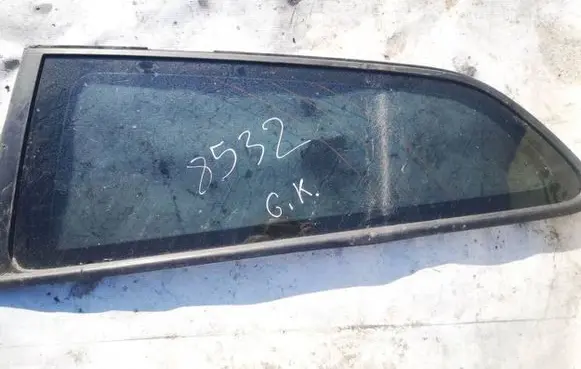Volvo C30 Rear side window as2