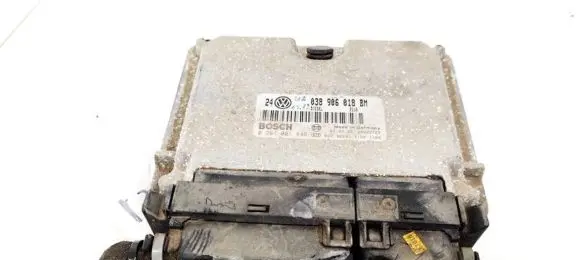 Volkswagen Golf IV Engine control unit/module 038906018BM 0281001846