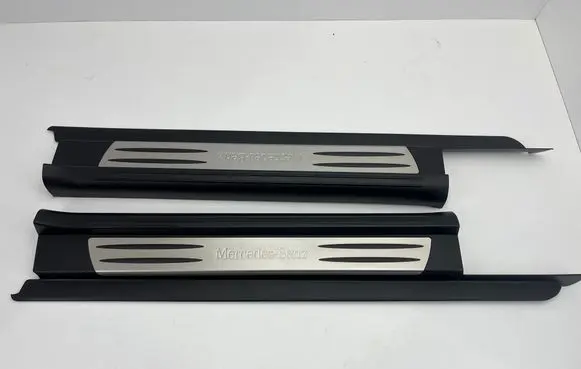 Mercedes-Benz SLK R171 Front sill trim cover 1716800235 1716800135