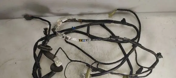 Subaru Forester SH Tailgate/trunk wiring harness 81812SC100 81812SC000 070553