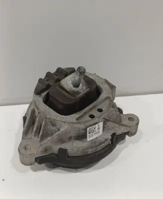 BMW 1 F20 F21 Engine mount bracket 6787658