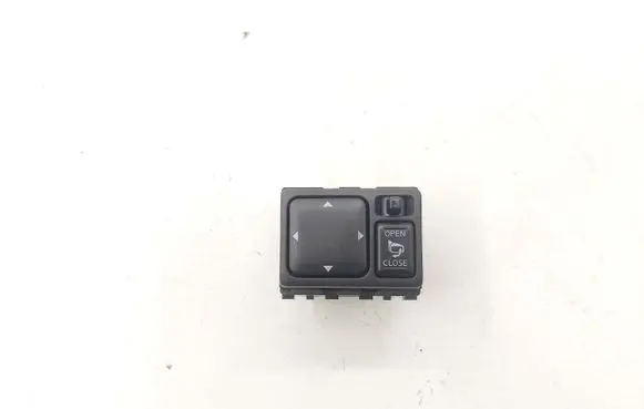 Nissan X-Trail T30 Wing mirror switch