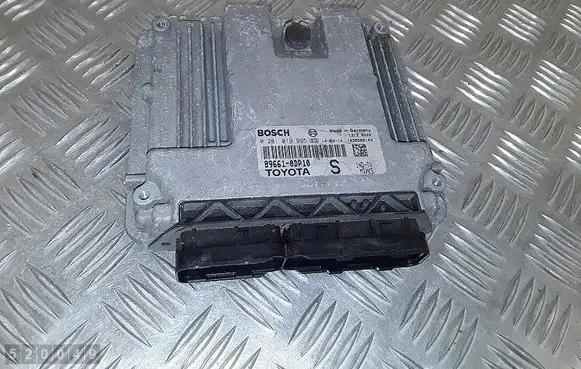 Toyota Yaris Engine control unit/module 896610DP10