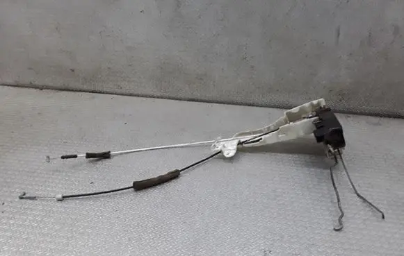 Chrysler Pacifica Front door lock