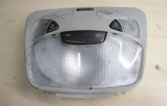 Mercedes-Benz C W203 Front seat light A2038204601 A20382046017E94