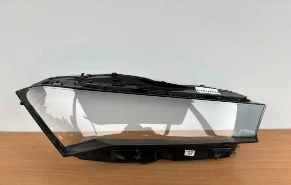 Skoda Superb B8 (3V) Headlight/headlamp SUB2024