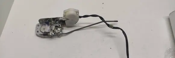Honda CR-V Front door lock