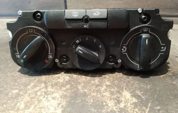 Volkswagen Jetta V Climate control unit 1K2820045B 5HB00932226