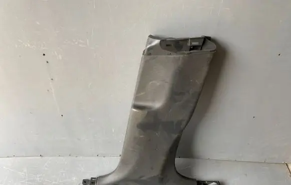 Tesla Model Y (B) pillar trim (bottom) 1494624