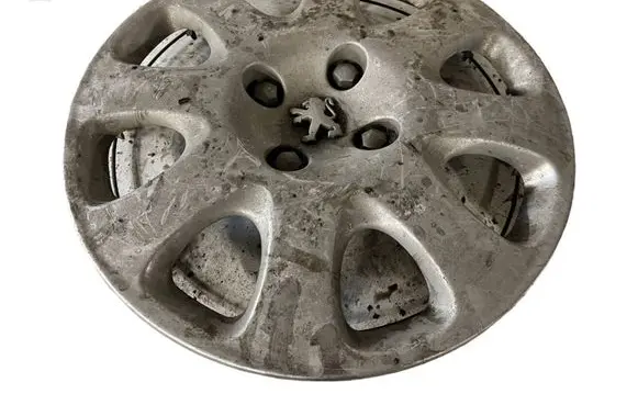 Peugeot 307 R15 wheel hub/cap/trim 9637630680