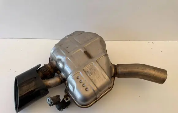 Audi RS4 B9 Rear muffler/silencer tail pipe 8W0253612E