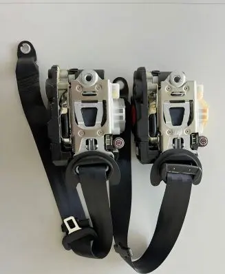 Audi Q8 e-tron Set of seat belts 