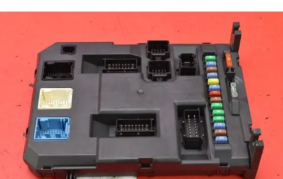 Peugeot 207 CC Fuse box set 9664983080