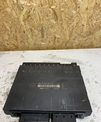 Mercedes-Benz S W220 Seat control module 2208206826 00W48
