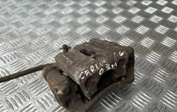 KIA Carens II Rear brake caliper