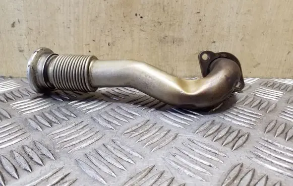 Audi A6 C7 EGR valve line/pipe/hose 059131525B