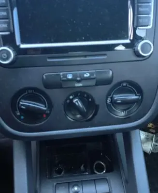 Volkswagen Golf V Interior fan control switch 