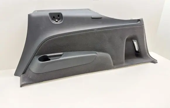 Audi Q7 4M Trunk/boot lower side trim panel 4M0863880E