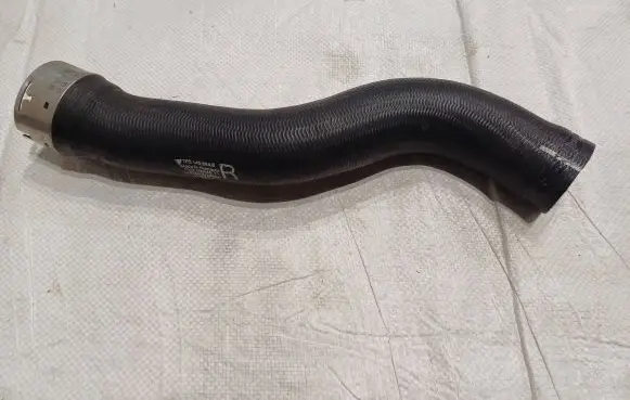 Porsche Cayenne (92A) Intercooler hose/pipe 150865T1 47W2014 7P5145994B