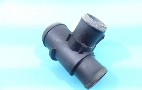 Land Rover Range Rover Sport L320 Engine coolant pipe/hose AH22-8575-AB IMPRK1307666