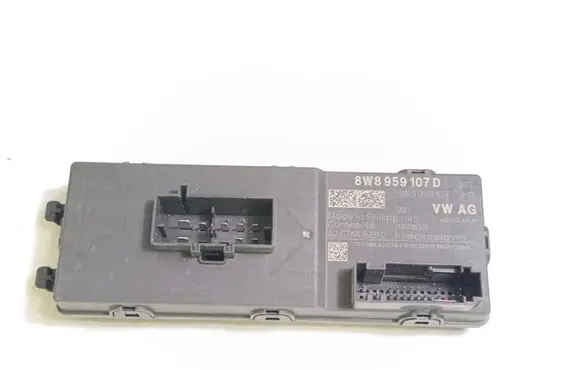 Audi e-tron Tailgate/trunk control unit/module 8W8959107D 8W8959107