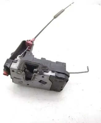Opel Zafira B Rear door lock 13210739