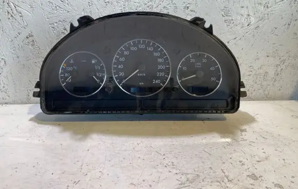 Mercedes-Benz ML W163 Speedometer (instrument cluster) A1635407111