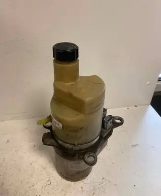 Volvo V50 Power steering pump 31200780 5N513K514AE