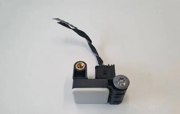 BMW 1 E82 E88 Airbag deployment crash/impact sensor 6911003 0285003900 504667
