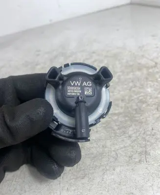 Volkswagen PASSAT B8 Airbag deployment crash/impact sensor 3Q0959354 0107158012
