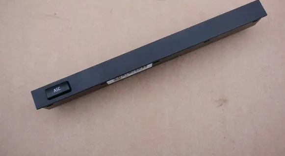 BMW 5 E39 Tailgate/trunk/boot open switch BMW8373707