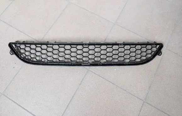 Volvo S60 Front bumper lower grill 30795021