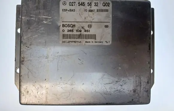 Mercedes-Benz C W204 Engine control unit/module 0275455632 0265109451 DKCJ2999D958