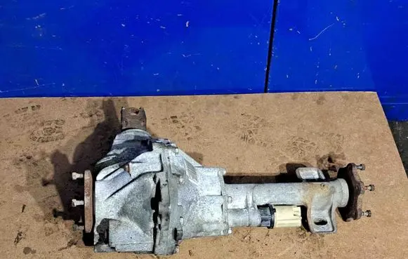 Chevrolet Tahoe Front differential 40022905