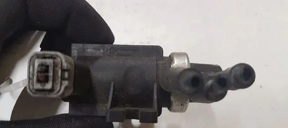 Citroen C6 Turbo solenoid valve 4M5Q9E882AA 70051800