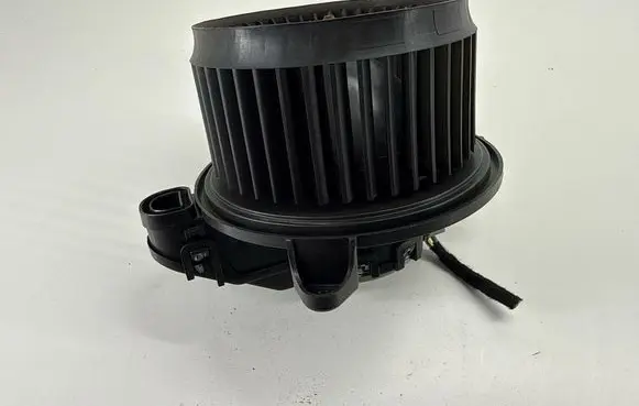 Ford Ecosport Heater fan/blower AV1Z19805C AV1119846AB 0130115579