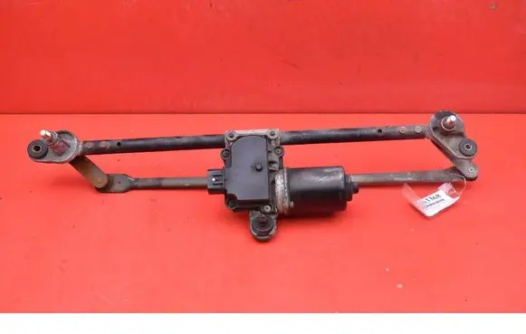 Chevrolet Lacetti Front wiper linkage and motor 