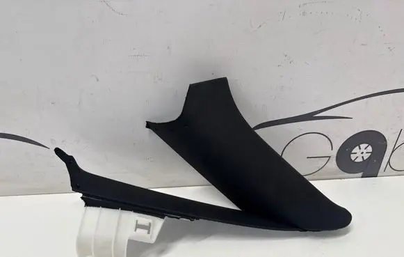 Audi A4 S4 B9 8W (D)pillar trim (top) 8W5867288C