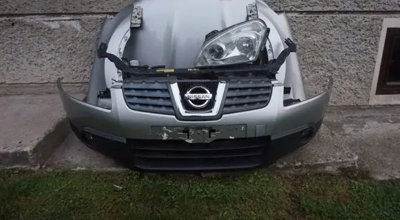 Nissan Qashqai Front piece kit 