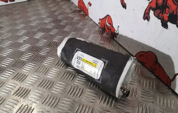 Volvo XC40 Seat airbag P32227153 78809898J F36360882