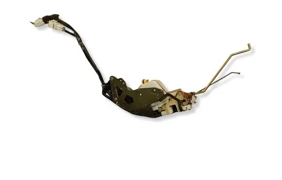 Mazda 323 Front door lock 899632