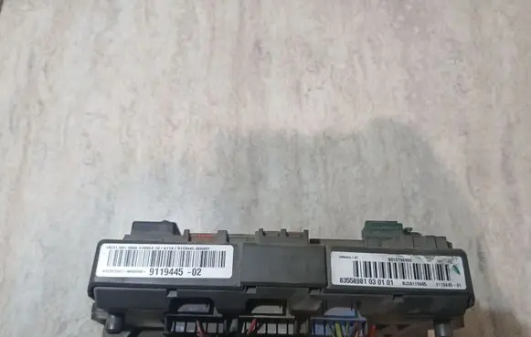 BMW 1 E81 E87 Fuse module 9119445