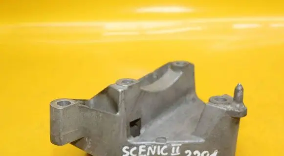 Engine mount bracket