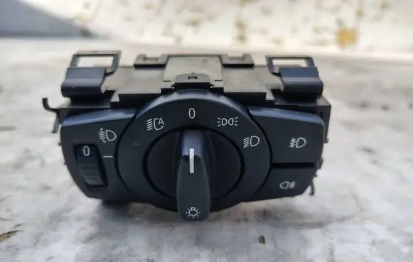 BMW 1 E81 E87 Light switch 693279204