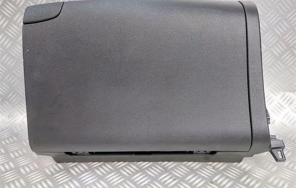 KIA Carens III Glove box 84761A4000