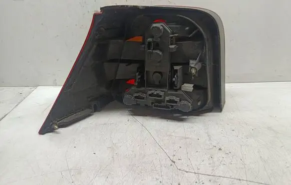Volkswagen Golf IV Tail light bulb cover holder 1J6945257 HK151