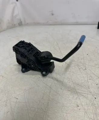 Lexus ES 250 - 300 - 330 Accelerator throttle pedal 7811033180