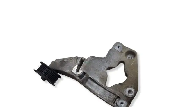 Jeep Grand Cherokee A/C compressor mount bracket VMMT03213310F