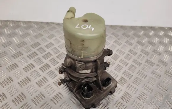 Volvo V60 Power steering pump 31329145