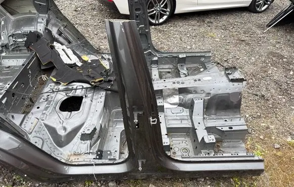 Porsche Cayenne (9Y0 9Y3) Pillar (middle) 